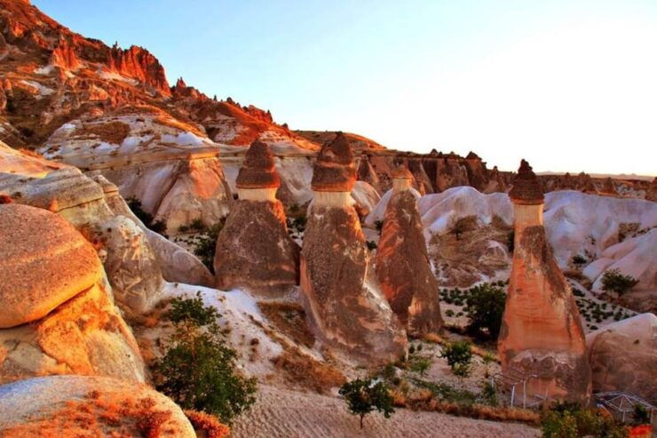 Cappadocia Red Tour With Open Air Museum and Tour Guide - Itinerary Highlights