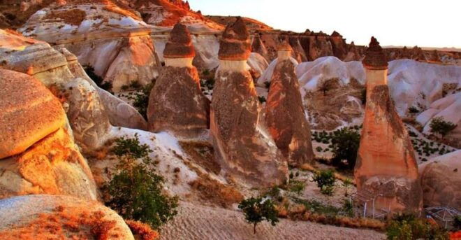 Cappadocia Red Tour With Open Air Museum and Tour Guide - Goreme Open Air Museum
