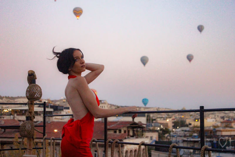 Cappadocia: Rooftop Photoshoot with Hot Air Balloons at Sunrise - The photographer and the finished photos