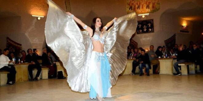 Cappadocia Turkish Night Show and Dinner Experience - Dining Experience