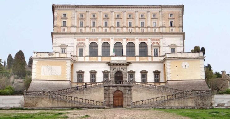 Caprarola: Private Villa Farnese Guided Tour With Entry - Experience Highlights