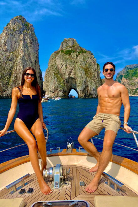 Capri: 2-Hour Boat Tour of the Caves and Stacks - Amenities Included