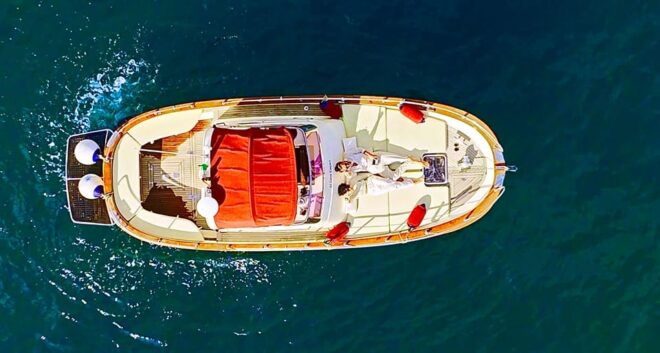 Capri: 2-Hour Boat Tour of the Caves and Stacks - Customer Reviews