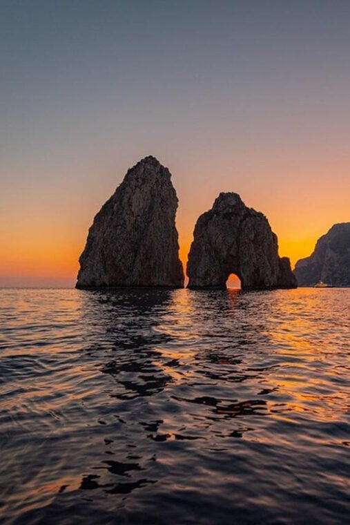 Capri: 2-Hours Sunset Boat Tour, Swimming & Dinner Option - Food & Drink: Adding a Gourmet Touch