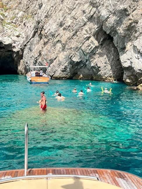 Capri: All Inclusive Boat Cruise with City Tour - What Makes This Tour Special