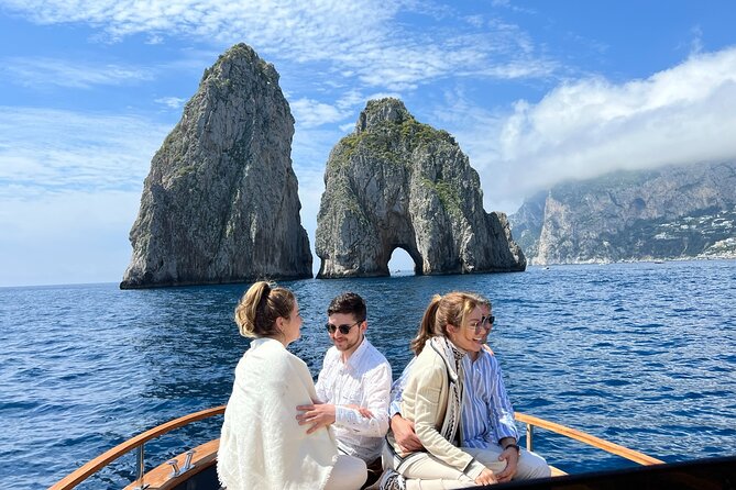 Capri All Inclusive Boat Tour City Visit - Meeting and Pickup