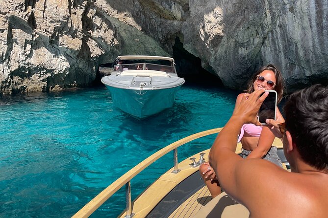Capri All Inclusive Small Group Tour From Positano - Customer Reviews