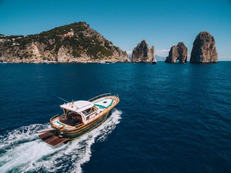 Capri and Blue Grotto: Half Day Boat Tour From Sorrento - Itinerary