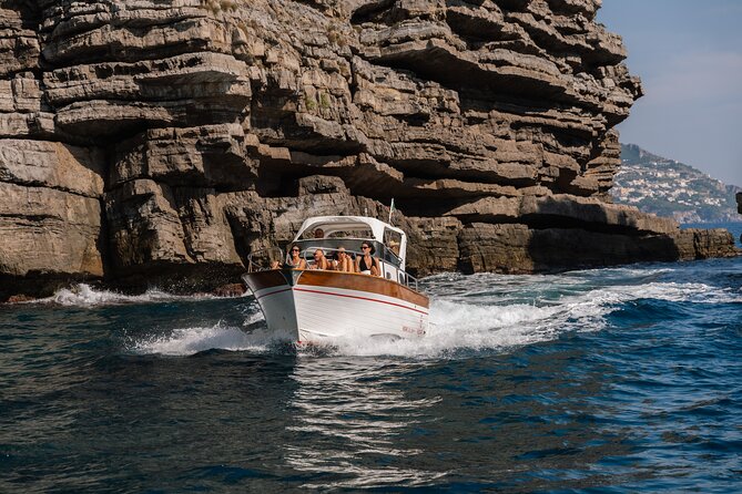 Capri and Positano Classic Private - 25ft Classic Boat - Customer Experience