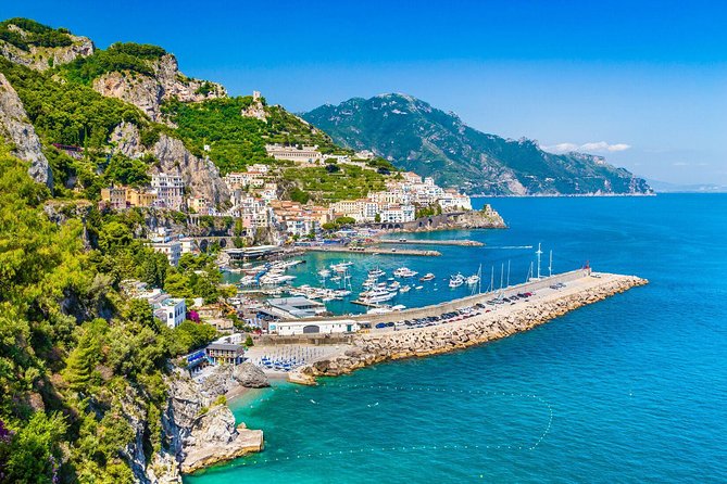 Capri and the Blue Grotto Day Trip From Sorrento - Meal and Restaurant