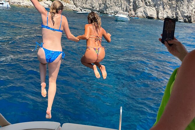 Capri Boat Tour and City Visit From Sorrento - Customer Reviews and Ratings