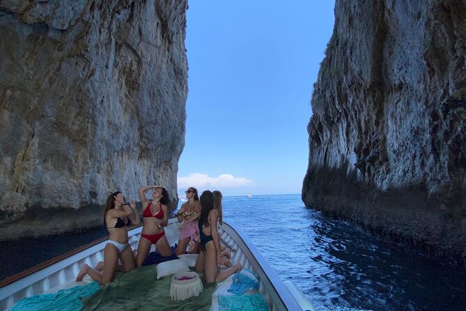 Capri Boat Tour: Living La Dolce Vita - Tour Highlights