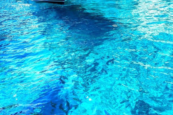 Capri: Boat Tour, Priority Tickets & Blue Grotto (Optional) - Product Code: 6397P6