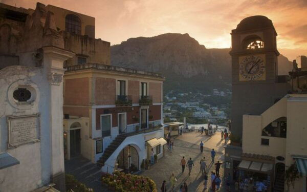 Capri: DIY Day Trip With Blue Grotto, Funicular & Lunch - Frequently Asked Questions