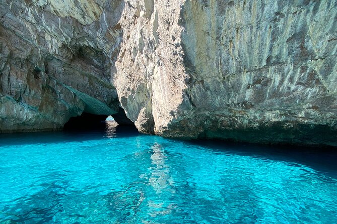 Capri Excursion in a Private Boat - The Sum Up