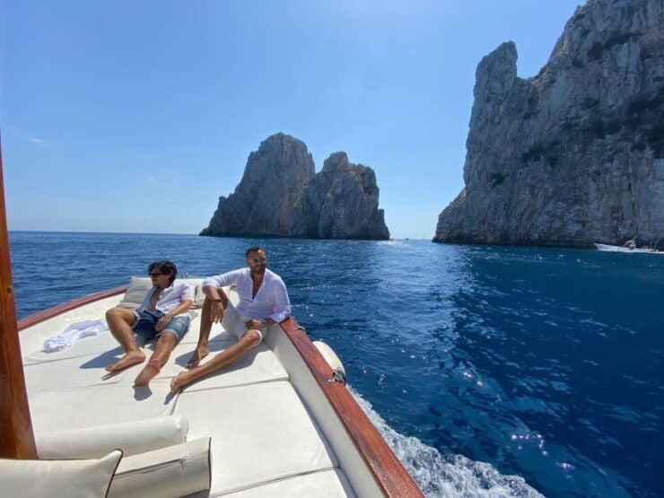 Capri: Island and Grottos Boat Cruise With Snacks and Drinks - Activity Details