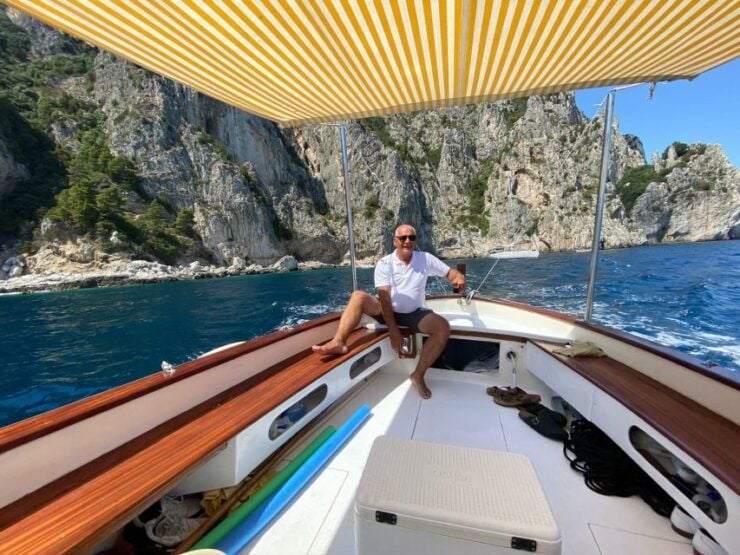 Capri: Island and Grottos Boat Cruise With Snacks and Drinks - Experience Highlights