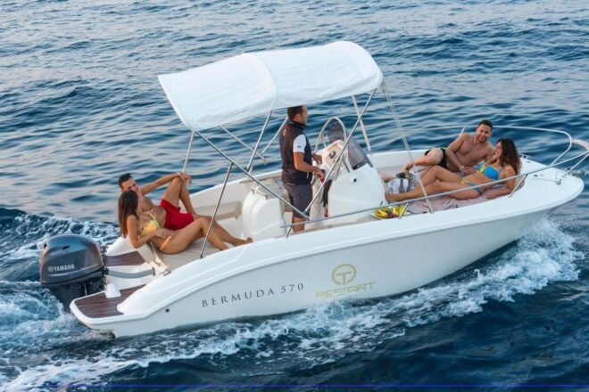 Capri Island & Blue Cave Private Boat Tour From Sorrento - Itinerary and Sightseeing