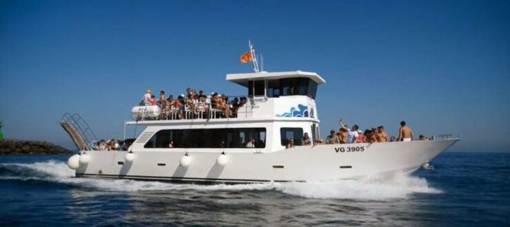 Capri: Island Boat Tour With Blue Grotto Stop - Activity Information