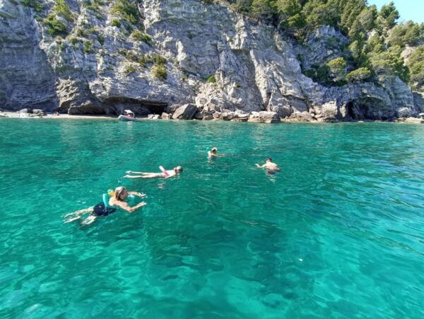 Capri Island: Private Boat Tour - Exploring Capri Island