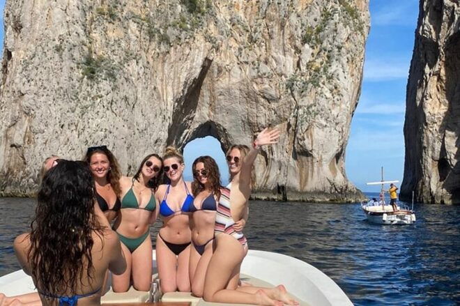 Capri: Luxury Private Boat Tour With Lunch, Prosecco & More - Experience Details