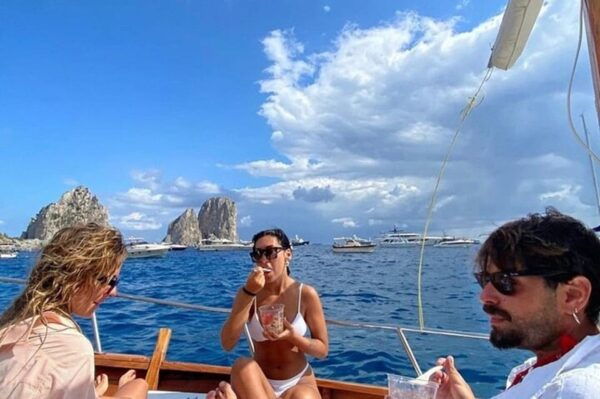 Capri: Luxury Private Boat Tour With Lunch, Prosecco & More - Frequently Asked Questions