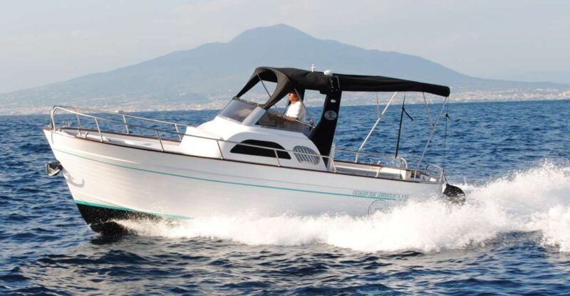 Capri private boat excursion - Introduction to the Experience