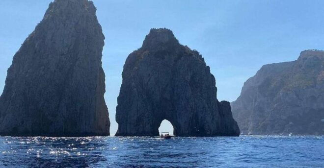 Capri Private Boat Tour From Capri (2 Hours) - Experience Description