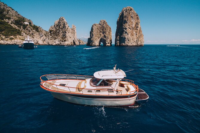 Capri Private Boat Tour From Sorrento, Positano or Naples With a Gozzo Boat - Featured Review and Overall Rating