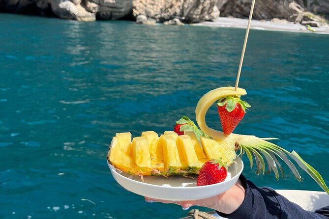 Capri Private boat tour with City Visit and Blue Grotto - The Detailed Itinerary: What Makes Each Stop Special