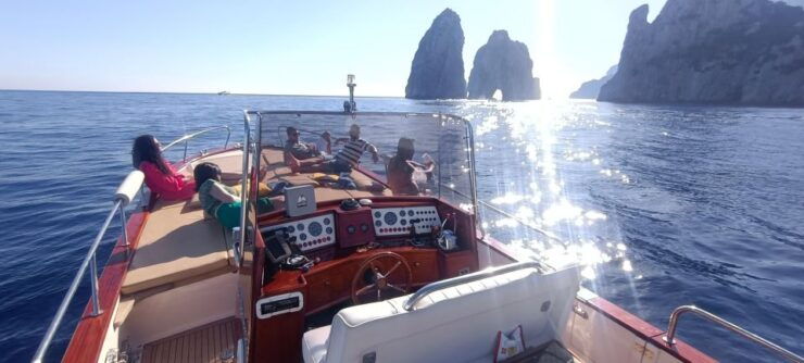 Capri: Private Boat Tour With Skipper - Itinerary