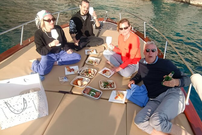 Capri Samba Boat Tour, Sail in Style by Boat. - Customer Reviews and Testimonials