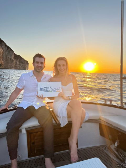 Capri: Sunset Boat Tour - The Charm of the Capri Sunset Boat Tour