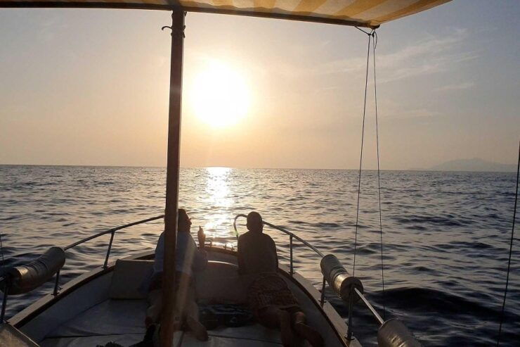 Capri: Sunset Boat Tour With Aperitif - Tour Highlights