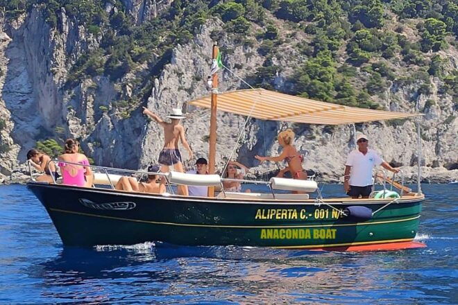 Capri: Sunset Boat Tour With Aperitif - The Sum Up