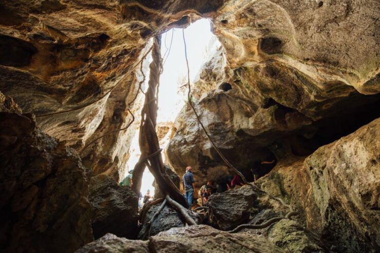 Capricorn Caves: 120 Minute Capricorn Adventurer Tour - Small Group Limit and Belongings Storage