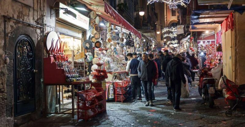 "Capturing the Magic": Explore the Naples Christmas Market - The Heart of the Tour: A Detailed Walkthrough