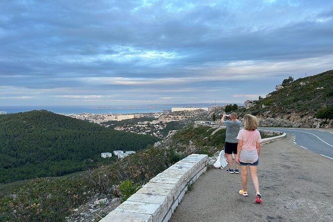 Car Cruise From Marseille - Cassis - La Ciotat - Aix - Provence - Exploring Cassis