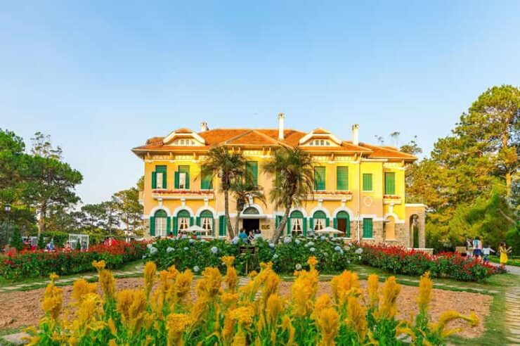 Car Hire & Driver: Da Lat City Tour - Vehicle Options