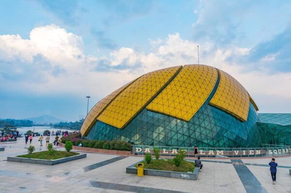 Car Hire & Driver: Da Lat City Tour - The Sum Up