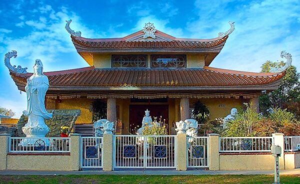 Car Hire & Driver: Visit Perfume Pagoda From Ha Noi City - Driver Information