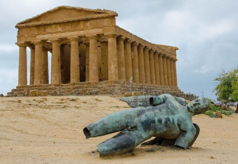 Car/Minivan from Siracusa to Agrigento and Scala dei Turchi - Flexibility and Personal Time During the Tour