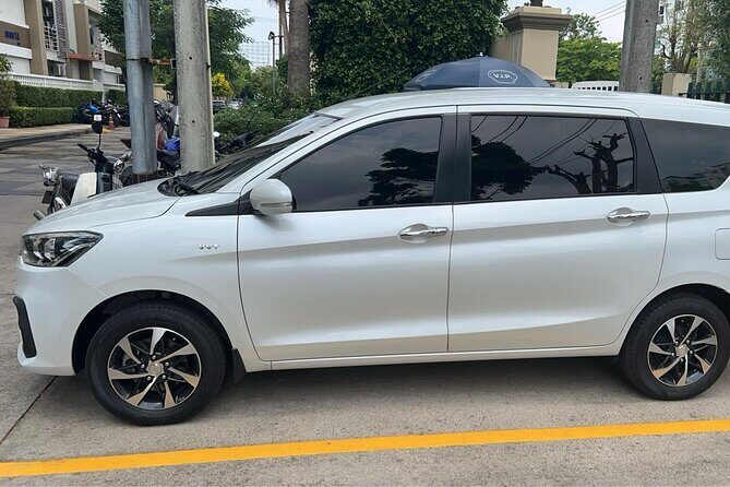 Car Rental in Bangkok for city attractions - Who Should Consider This Experience?