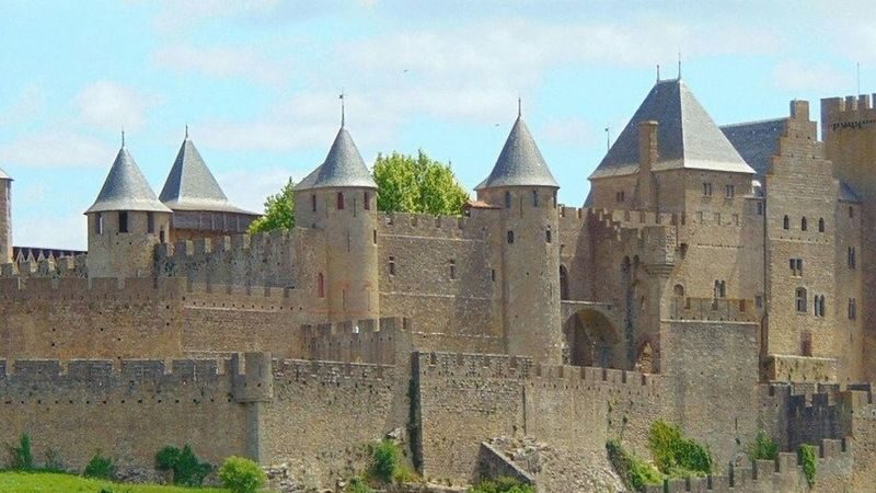 Carcassonne and Chateau Comtal Day Tour from Toulouse - Is this trip right for you?