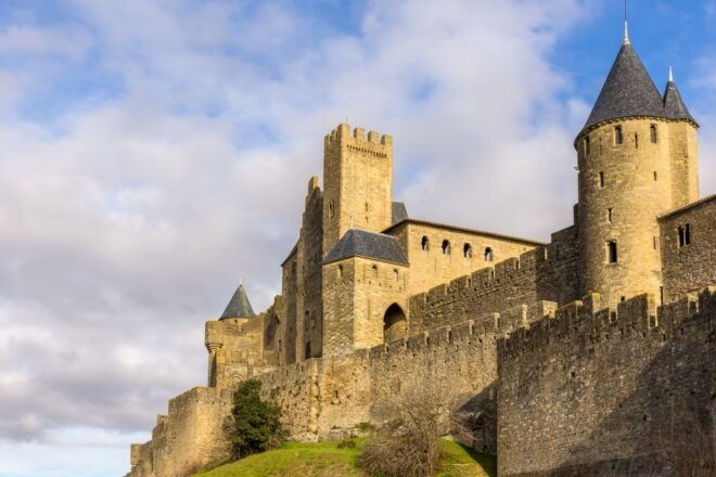Carcassonne: First Discovery Walk and Reading Walking Tour - Inclusions
