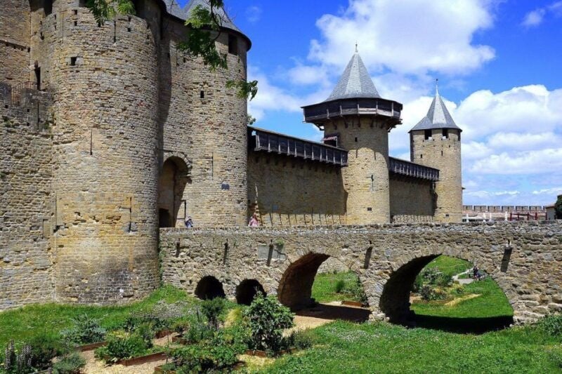 Carcassonne: Private Guided Tour of the Medieval Fortress - Good To Know