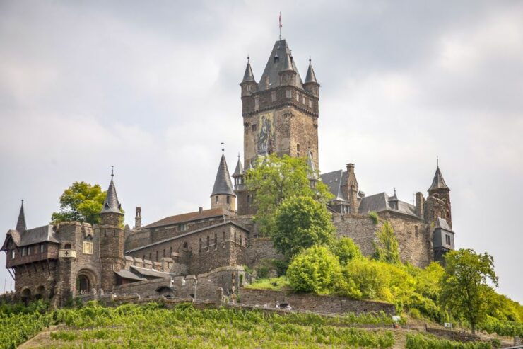 Carcassonne : The History Digital Audio Guide - Language Options and Accessibility