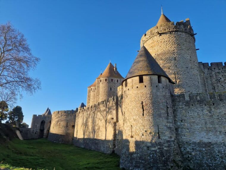 Carcassonne: Viollet-Le-Ducs Medieval City - Key Architectural Features