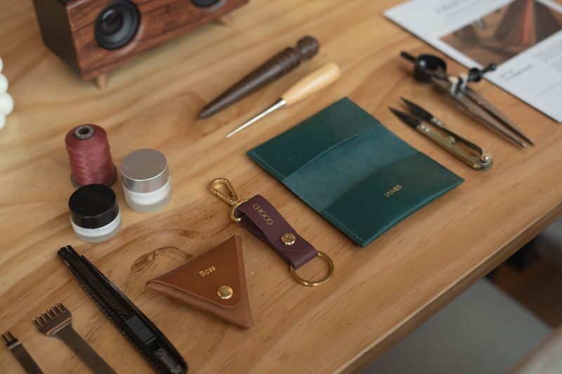 Cardholder, Wallet and Accessories Leather Workshop in Singapore - A good couple or small-group activity, with a few limits
