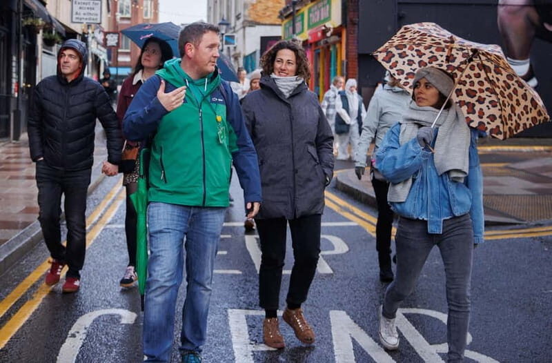 Cardiff: Private Guided Highlights Tour - An In-Depth Look at the Cardiff Highlights Tour